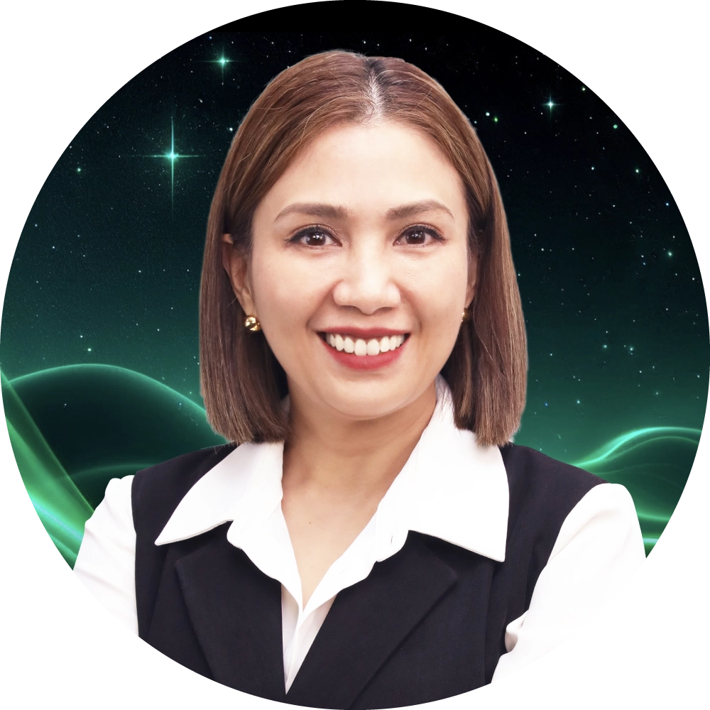 คุณอาจารี สนใจยุทธ