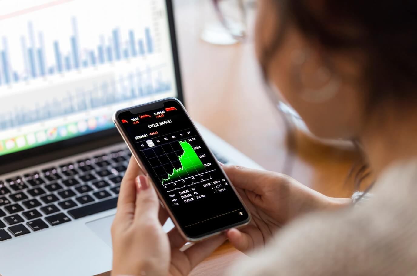 3 หุ้นต่างชาติน่าซื้อสะสม ADVANC AOT CPF สำหรับลงทุนช่วงกำแพงภาษี