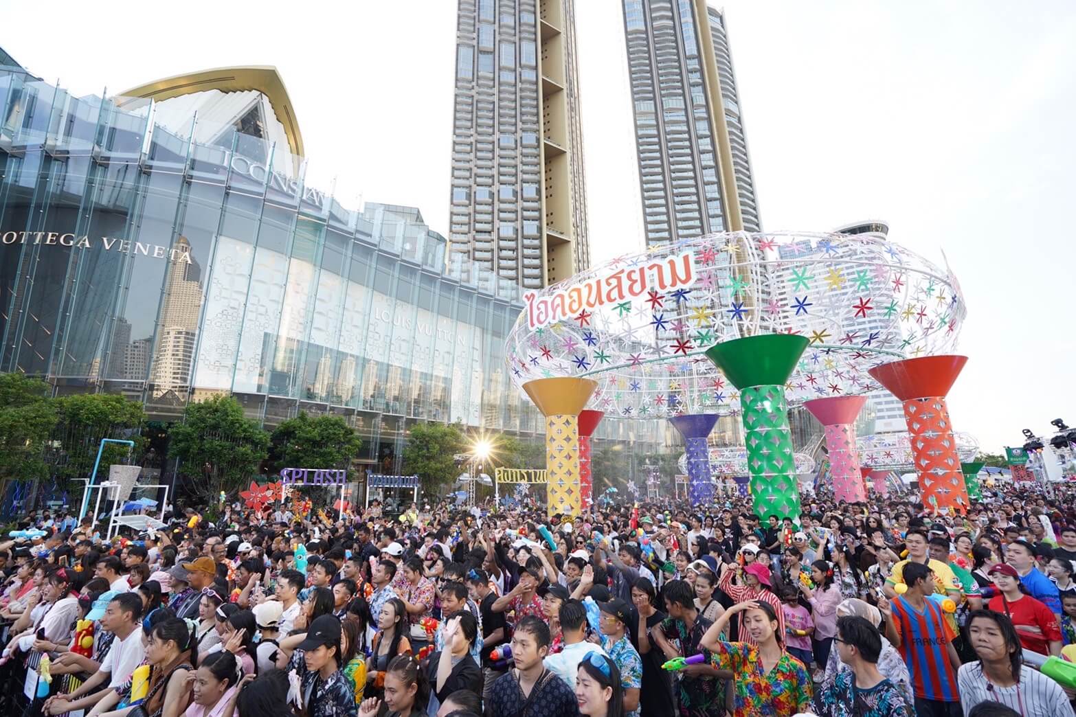 สยามพิวรรธน์ ผู้นำจัดงานระดับโลก! สงกรานต์สร้างสถิติใหม่ ดันไทยสู่ World City