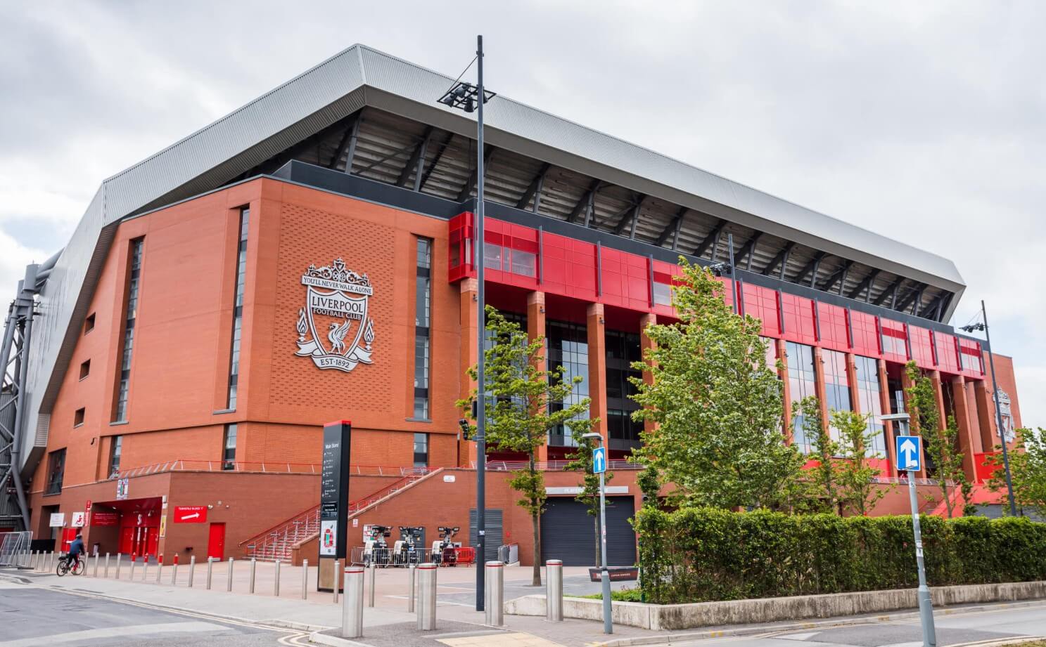 เจาะกลยุทธ์ธุรกิจ Liverpool FC จากทีมมูลค่า 400 ล้าน$ สู่มูลค่า 5 พันล้าน$