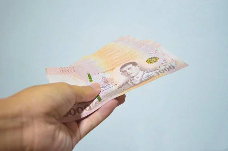 แจกเงินดิจิทัล 10,000 บาท สะดุด ความหวังประชาชนที่เลือนลาง