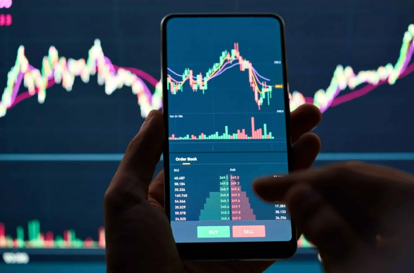 วิธีลงทุนหุ้นไทยในภาวะเศรษฐกิจซึม เผยจังหวะช้อนซื้อและหุ้นเด่นน่าโดน