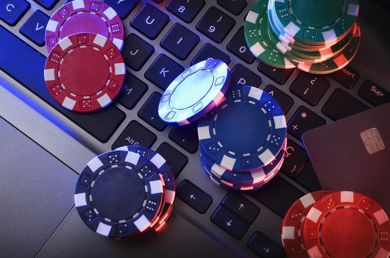 คาสิโนถูกกฎหมาย โอกาสทองหรือหายนะ? วันนี้ประเทศไทยพร้อมแล้วหรือยัง