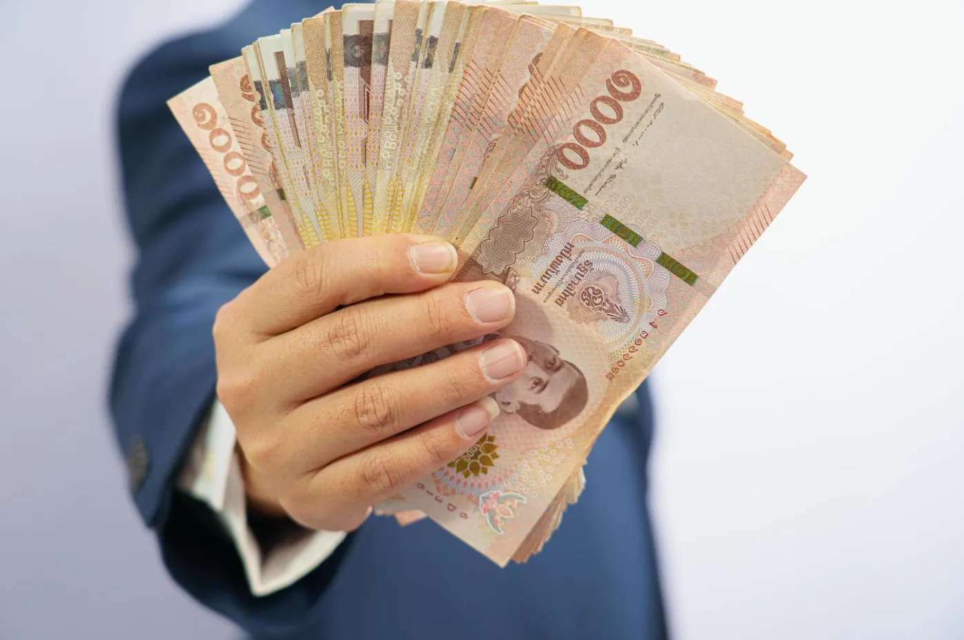 คนเงินเดือน 15,000 บาท มีเงินล้านใน 5 ปี ต้องลงทุนอย่างไร