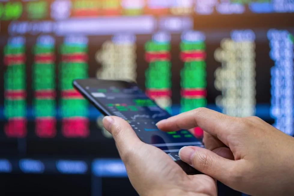 29 ส.ค. ชี้ชะตาการเมือง! วิเคราะห์หุ้นไทยเด้งหรือดิ่ง แนะกลยุทธ์นักลงทุนที่ต้องรู้