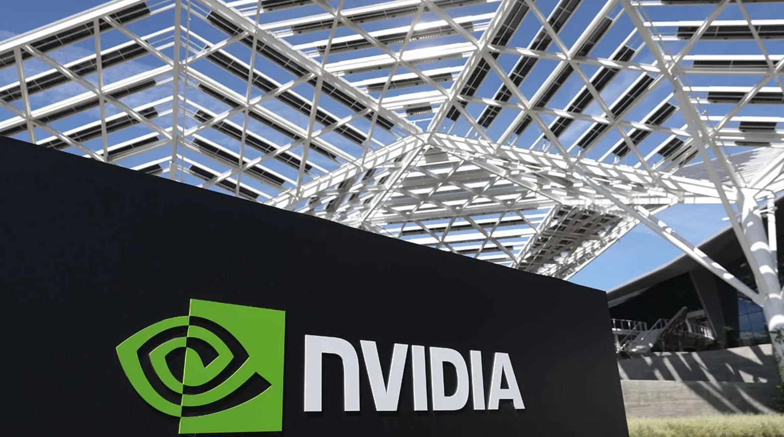 หุ้น NVIDIA ผงาดครองสัดส่วน 8% ใน S&P 500 ทุบสถิติสูงสุดเป็นประวัติการณ์