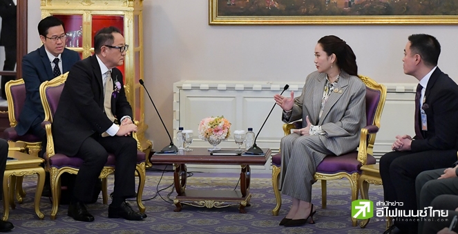 นายกฯ พร้อมหนุนภาคอุตสาหกรรมช่วยขับเคลื่อนศก. ฟาก `โตโยต้า` ยันไม่ทิ้งไทย จ่อลงทุนเพิ่มอีก 5.5 หมื่นลบ.