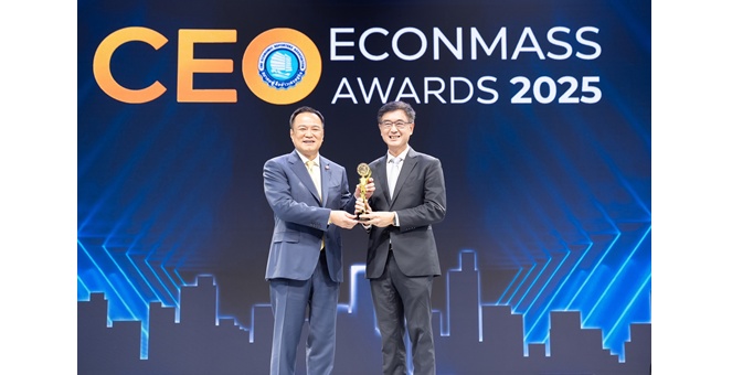 คุณสมเกียรติ เมสันธสุวรรณ ประธานเจ้าหน้าที่บริหาร WHAUP รับรางวัล ‘สุดยอดซีอีโอรุ่นใหญ่ สาขาทรัพยากร ประจำปี 2568’ และรางวัล ‘เดอะเบสต์ซีอีโอรุ่นใหญ่ ประจำปี 2568’