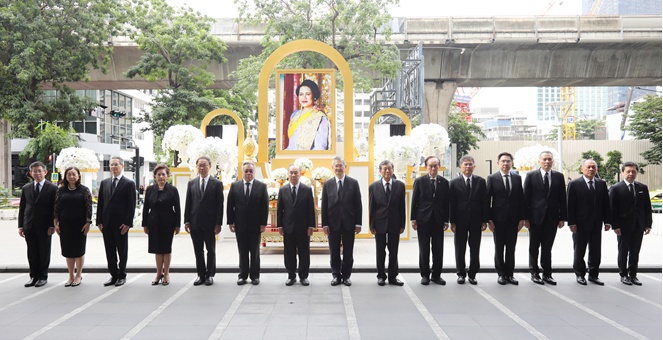 ธนาคารกรุงเทพ จัดพิธีแสดงความอาลัย ถวายแด่ สมเด็จพระนางเจ้าสิริกิติ์ พระบรมราชินีนาถ พระบรมราชชนนีพันปีหลวง