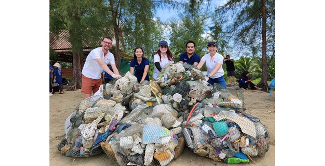 ไทยยูเนี่ยนโชว์ศักยภาพผู้นำด้านความยั่งยืน ผุดไอเดียลดขยะในมหาสมุทรจับมือพันธมิตรใช้โดรนและ AI แก้ปัญหาขยะพลาสติกและอุปกรณ์ประมงที่ถูกทิ้งในท้องทะเล