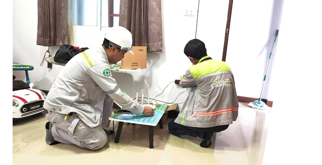 AIS 3BB FIBRE 3 ระดมวิศวกร เดินหน้าภารกิจ “เคาะประตูช่วยซ่อม ฟื้นเน็ตไฟเบอร์ให้ถึงบ้าน เคียงข้างชาวหาดใหญ่”