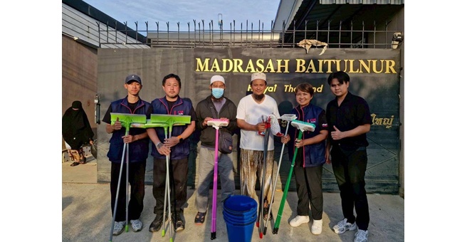 ออมสิน เดินหน้าฟื้นฟูหาดใหญ่ต่อเนื่อง เก็บกวาด–เช็ดล้าง ชุมชน โรงเรียน วัด และมัสยิด ตลอดจนพื้นที่สาธารณะ เร่งคืนสภาพหลังน้ำลด