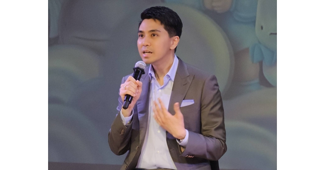 วิริยะประกันภัย จับมือศิลปินไทย `Mackcha` สร้างสรรค์ `หมวกนิรภัยวัยใส` ยกระดับความปลอดภัยภายใต้โครงการ `ศูนย์พัฒนาเด็กเล็กต้นแบบสวมหมวกนิรภัย 100%` ทั่วไทย