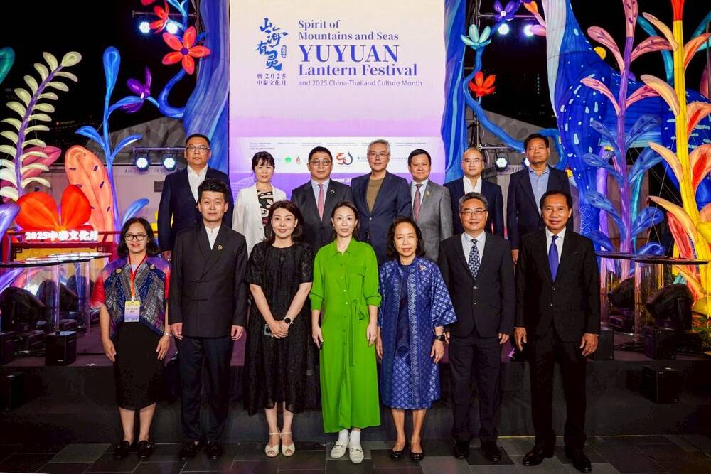 ไอคอนสยาม จัดมหกรรมโคมไฟยู่หยวนจากเซี่ยงไฮ้ครั้งแรกในไทย