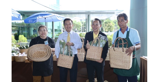 กลุ่ม ปตท. ชวนคุณสร้างรอยยิ้มให้เกษตรกรอย่างต่อเนื่อง ช่วยลดปัญหาผลผลิตล้นตลาด