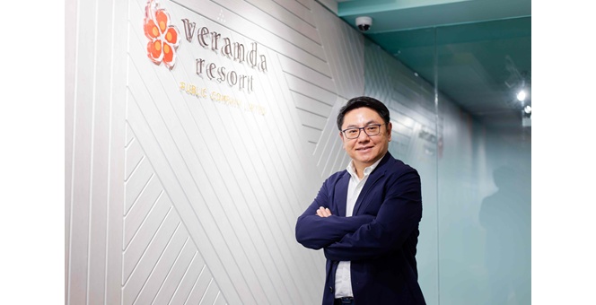 ‘VRANDA’ เปิดผลงานครึ่งปีแรก 68 ทำรายได้ 741 ล้านบาท กำไรสุทธิ 55 ล้านบาท ครึ่งปีหลังรับอานิสงส์เที่ยวไทยคนละครึ่ง เดินหน้าโอนบ้านพักตากอากาศหรู 300 ล้านบาทก่อนสิ้นปี